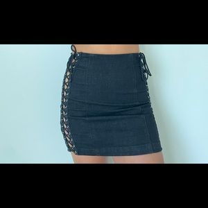 Carmar black jean skirt